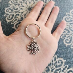 New Celtic Knot Tree of Life Clover Keychain